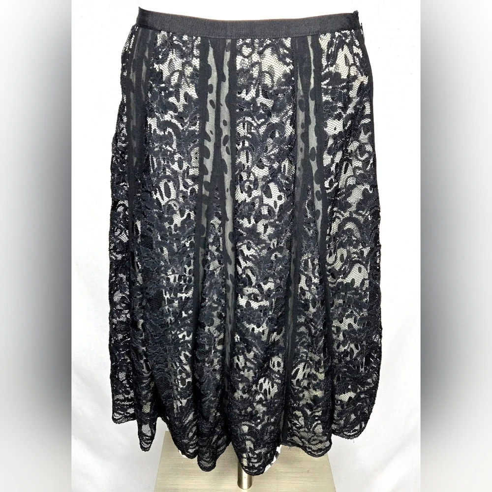 Harold's Black Floral Lace A-Line Skirt Silk‎ Lining Size 8 NWOT